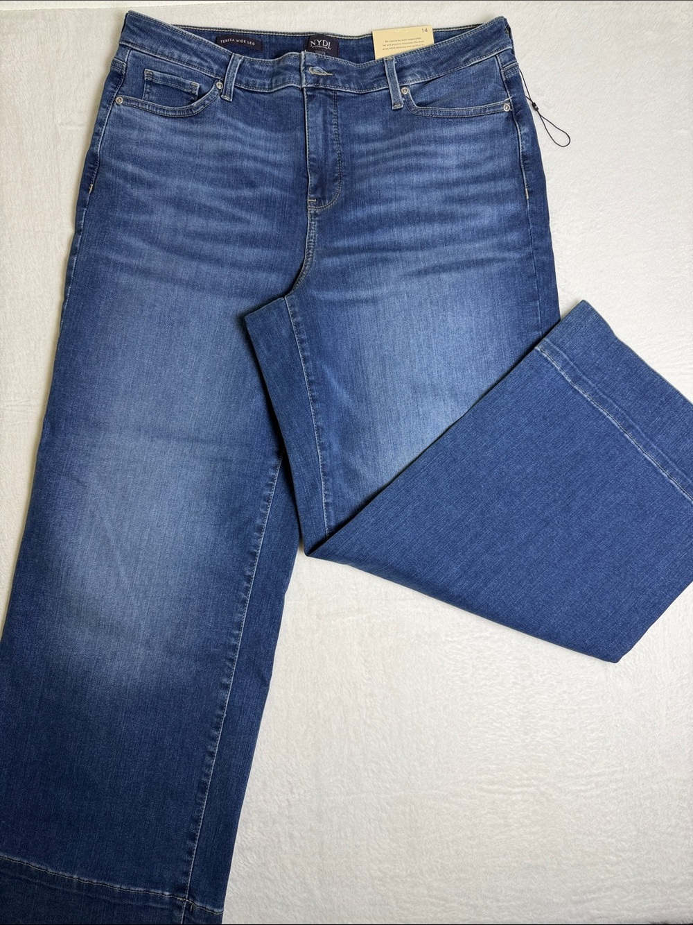 NYDJ Teresa Wide Leg Jeans in Medium Blue Denim Size 14 - Picture 2 of 9